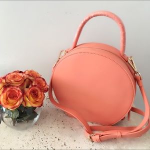 Street Level Bags - 🌸CORAL FAUX LEATHER CIRCLE CROSSBODY BAG Street Level Bags - 🌸CORAL FAUX LEATHER CIRCLE CROSSBODY BAG
